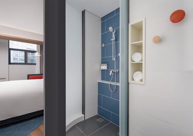 Room (Specialty)