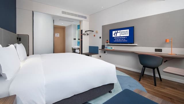 Room (Specialty)