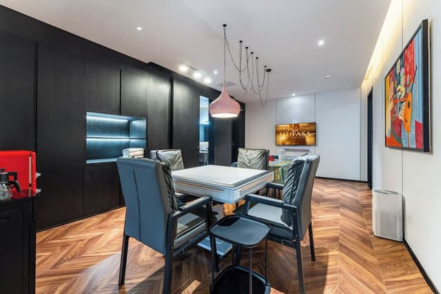 Three-Bedroom Suite with Three King Beds