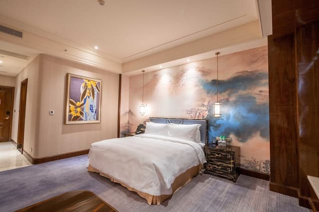 Business Double Room, 1 King Bed (Hot Spring Access)