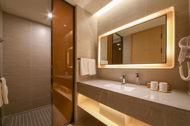 Huazhu - Business Twin Room