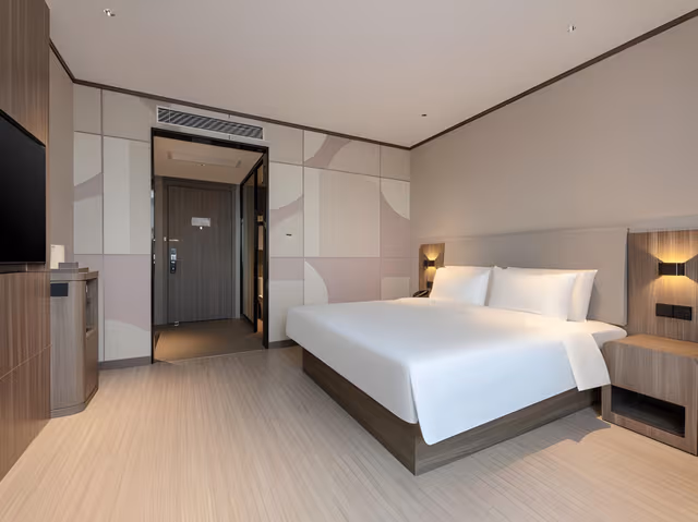 Superior Queen Bed Room