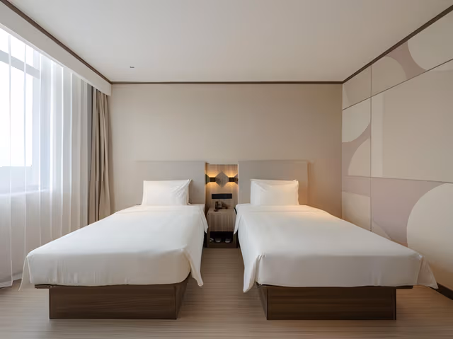 Business 2-bed Room