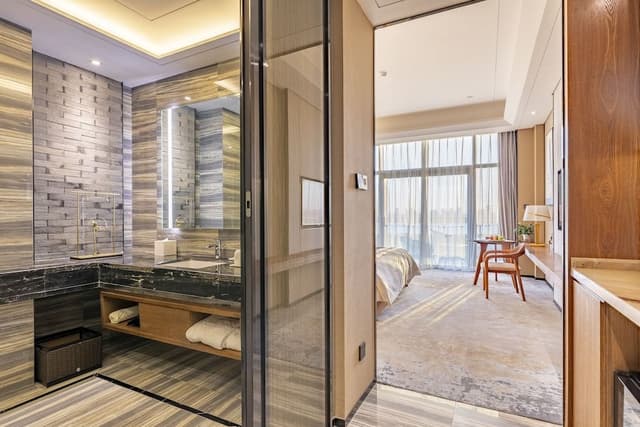 Deluxe Double Room, Lake View