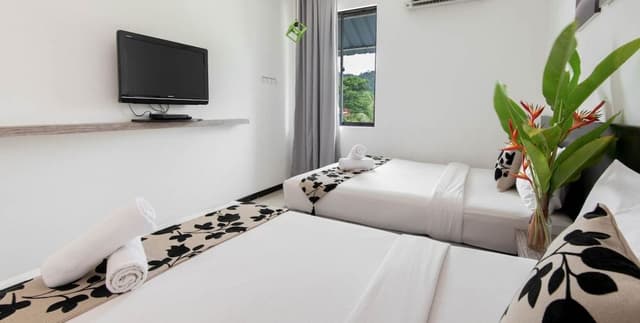 Deluxe Family Room