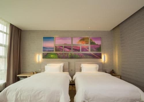 Twin Deluxe Room