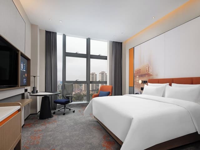 Comfort Room, 1 Bedroom, Non Smoking, City View