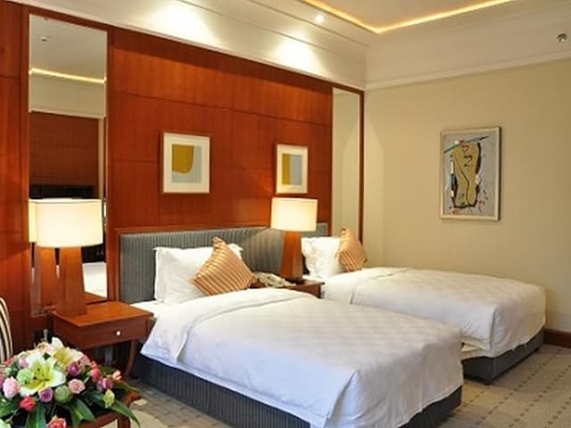 Deluxe Twin Bed