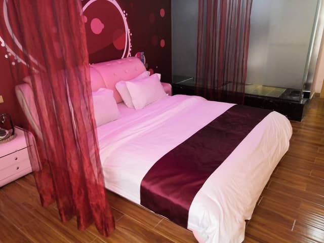 Special Offer - Theme Room