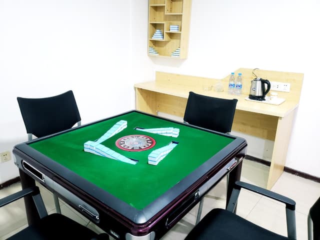 Leisure Mahjong Room