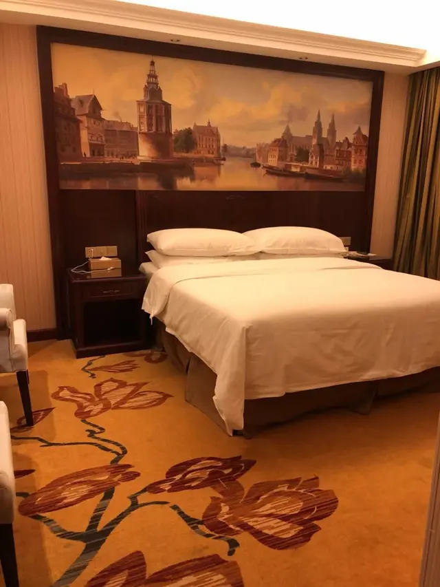 Vienna - Romance Themed Bed Room
