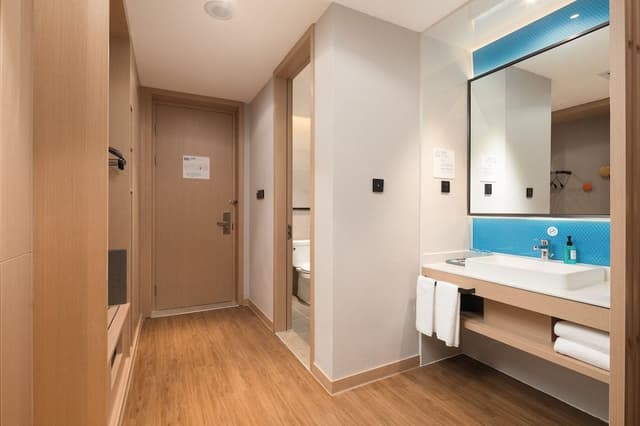 Standard Room, 2 Twin Beds (Extra Floor Space)