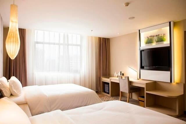 Twin Deluxe Room