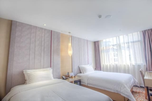 Twin Deluxe Room