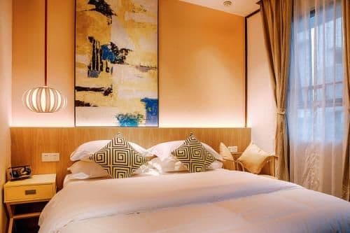 Queen Room