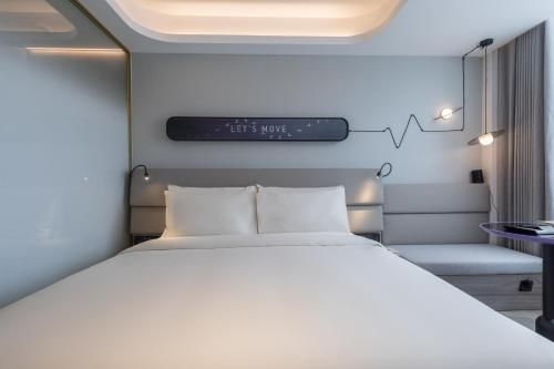 Atour Light Hotel Huizhou Jinshanhu Ganghui1
