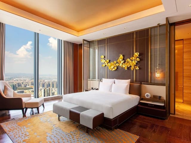 Presidential Suite, 1 King Bed, Accessible, Club Lounge Access (High Floor)