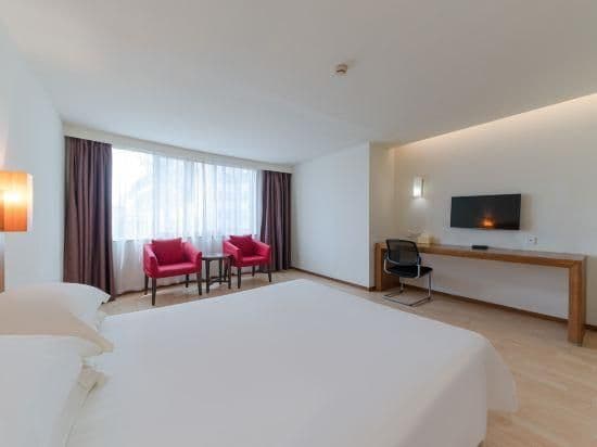 WH - Superior Bed Room