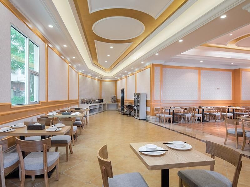 เวียนนา โฮเต็ล กวางตุ้ง ฮุ่ยโจว ลี่หลิน นอร์ท เรลเวย์สเตชั่น (Vienna Hotel Guangdong Huizhou Lilin North Railway Station)1