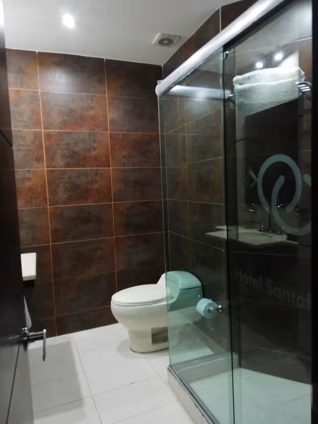 HABITACION TRIPLE ( 2 CAMAS DE 140 )