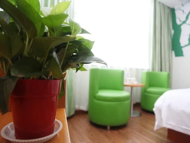 GTI - Yiran Superior Twin Room