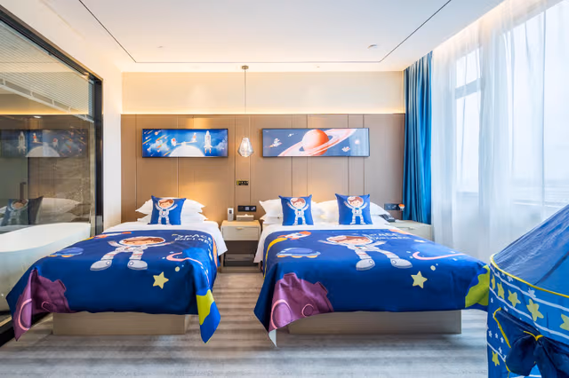 Rezen - Grand Premium Family Kids Room