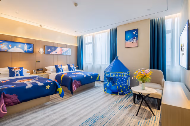 Rezen - Grand Premium Family Kids Room