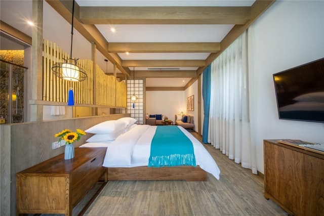 Huazhu - Yanzhi Yaju Bed Room