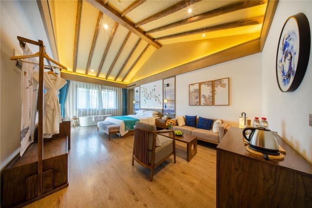 Huazhu - Yanzhi Yaju Bed Room