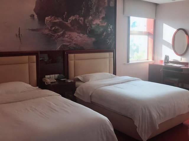 Twin Business Room