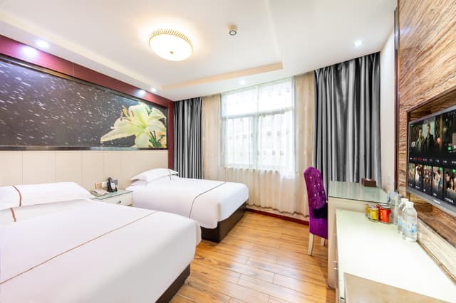 2 Bed Twin Superior Room