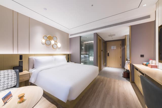 Huazhu - Yueruo Liujin Bed Room