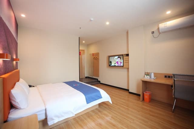Select Bed Room