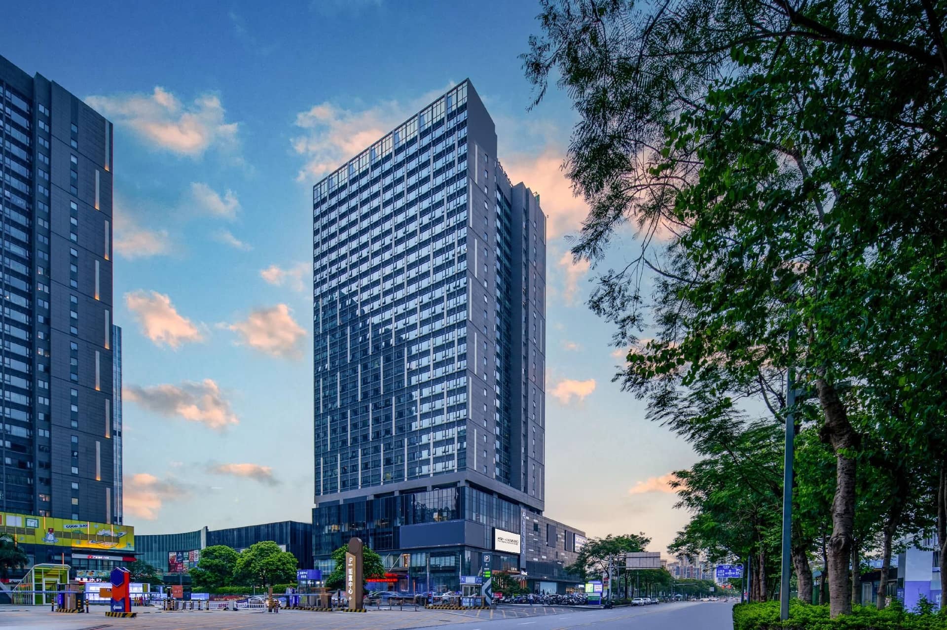 Rezen Xiyue Apartment Beijiao Park Metro Station Midea Headquarter Rezen Xiyue Apartment Beijiao Park Metro Station Midea Headquarter