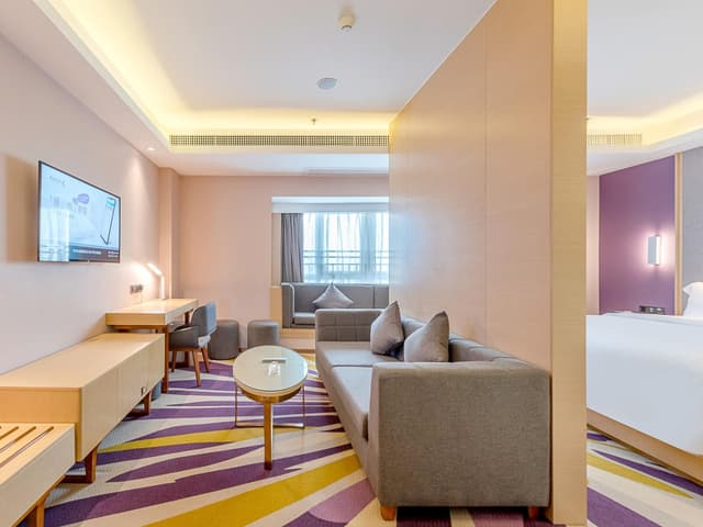 Deluxe Suite