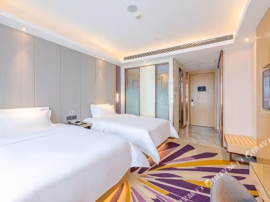 Twin Deluxe Room