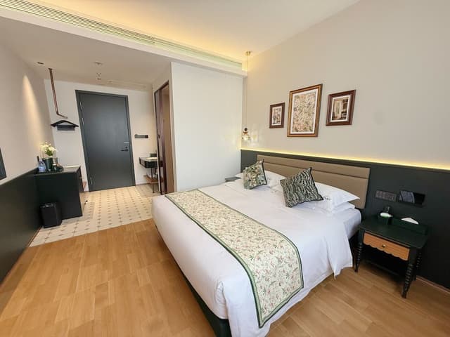 Deluxe Single Room, Balcony, City View