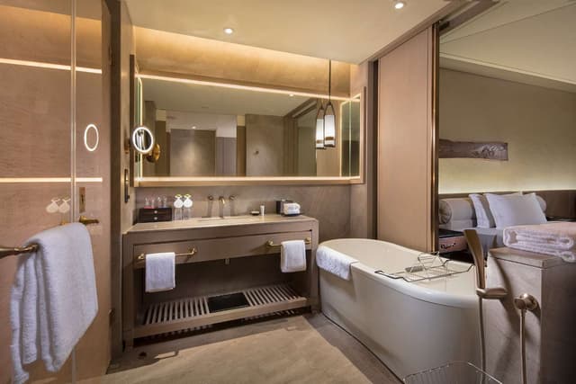 TWIN GUEST ROOM
