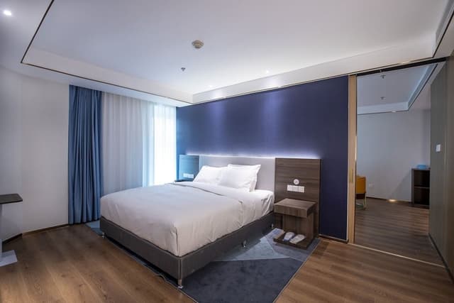 Suite, Multiple Beds