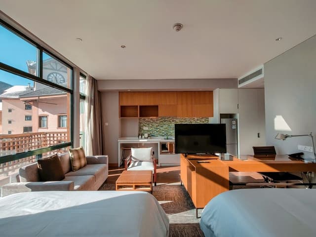 Studio, 2 Queen Beds