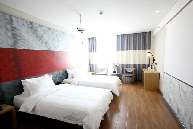 Deluxe Twin Room