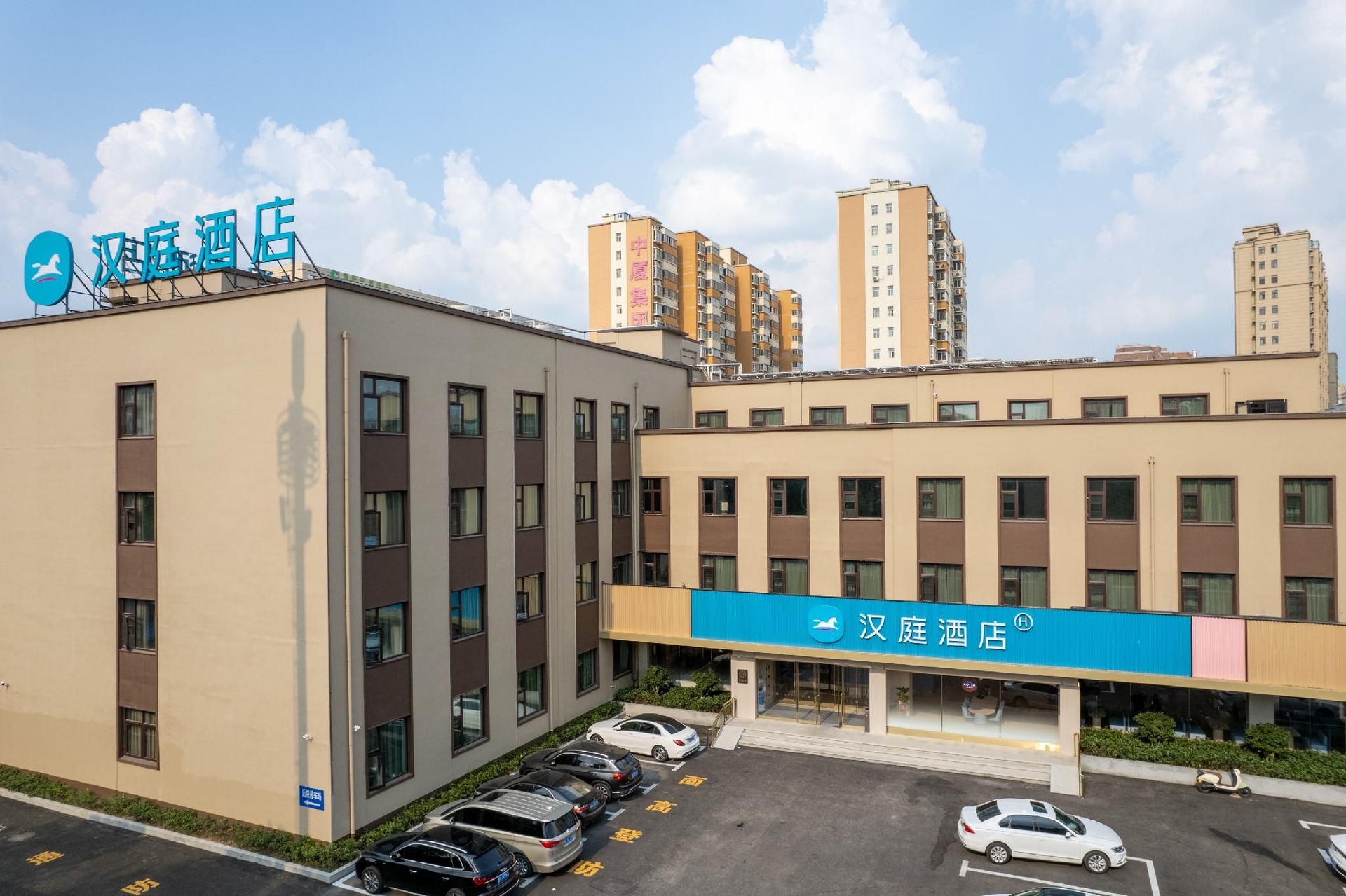 Hanting Hotel Puyang Stadium Lishan Road1