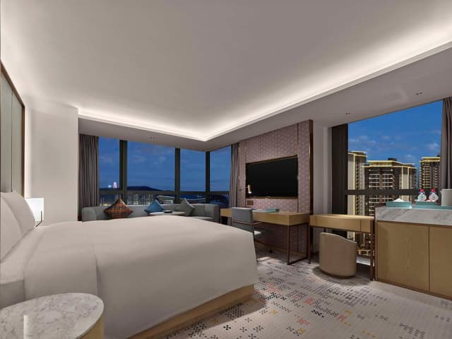 KING DELUXE ROOM