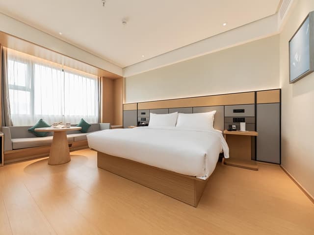Huazhu - Superior BedRoom