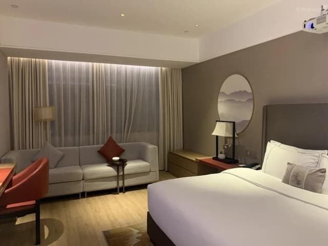 GTI - 1 Bed Guest Room, Cinema
