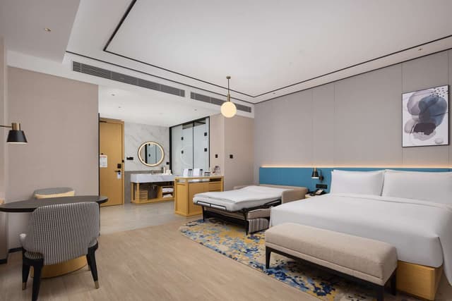 KING DELUXE ROOM WITH SOFA BED