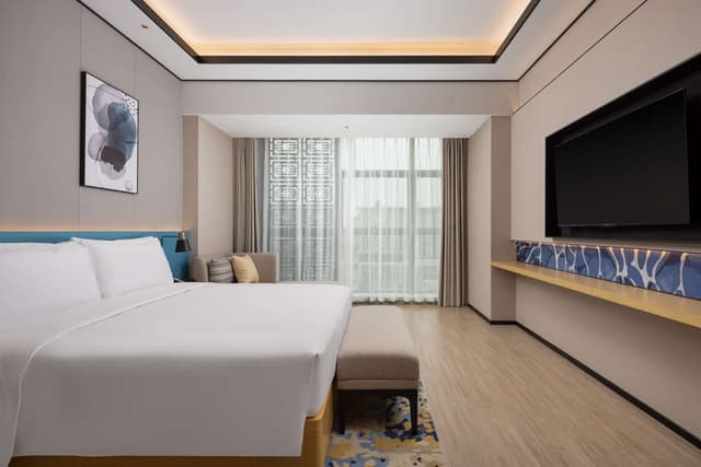 KING DELUXE SUITE