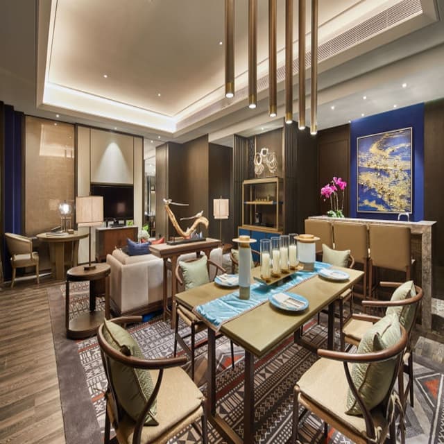 Executive Suite