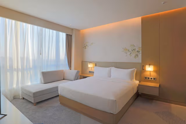 KING DELUXE SUITE