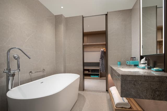 1 King Bed, Executive Room, Non-Smoking